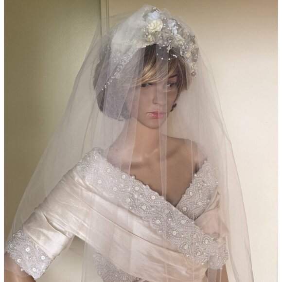 Vintage Watters and Watters Bridal Dress and Veil Set Size 12 Off Shoulder Silk - Picture 13 of 16